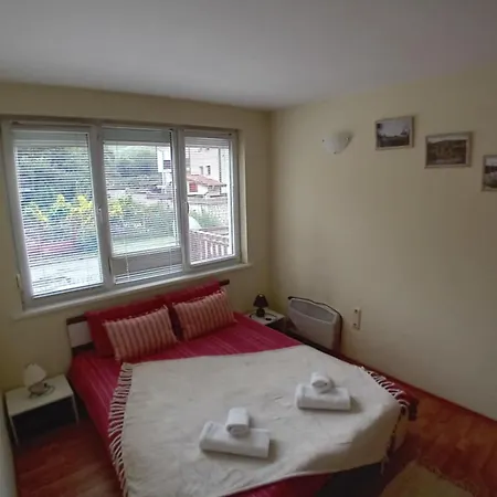 Apartament Cosy With Terrace Eagle Rock Beli Iskăr