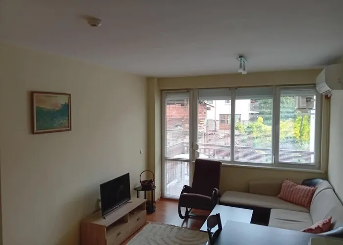 Cosy With Terrace Eagle Rock Apartament Beli Iskar